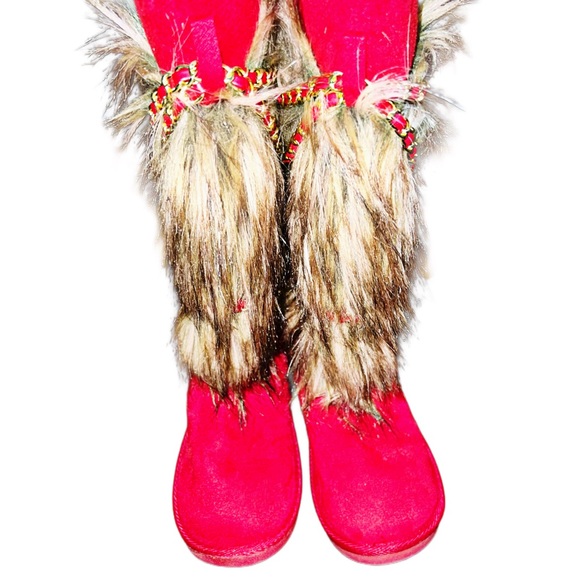 Shoe dazzle Winters Here Fuzzie Boot in Chili Pepper Red - Picture 9 of 14